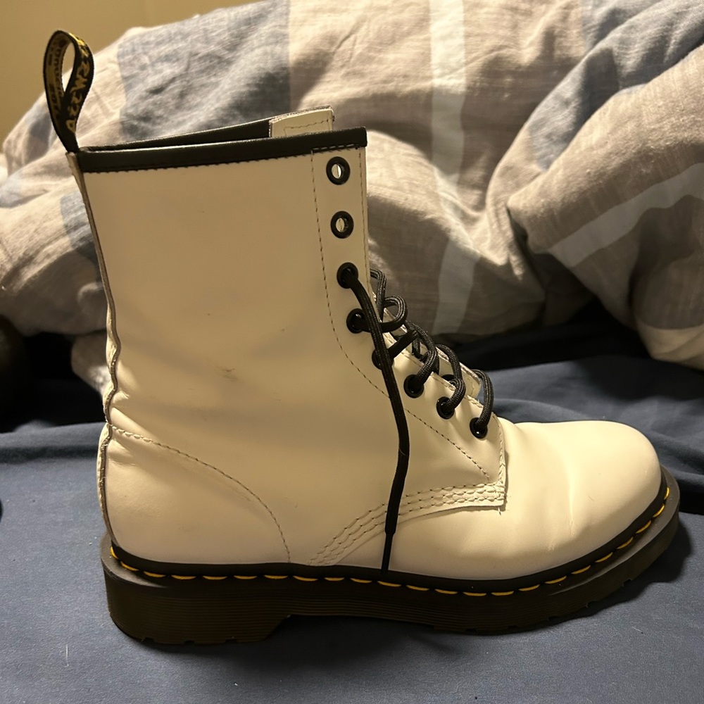 Dr Martens White 1460 women’s 9